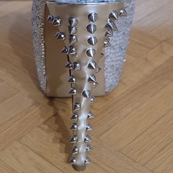 Women's Sexy Rhinestone and Rivets Peep-Toe Platform Heels - White - Picture 9 of 9